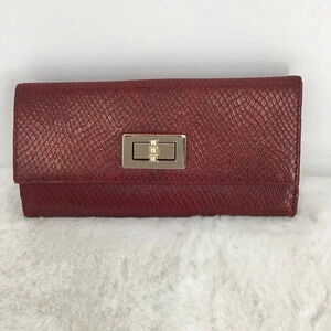 Talbots Women’s Leather Classic Red Long Contentinal Wallet